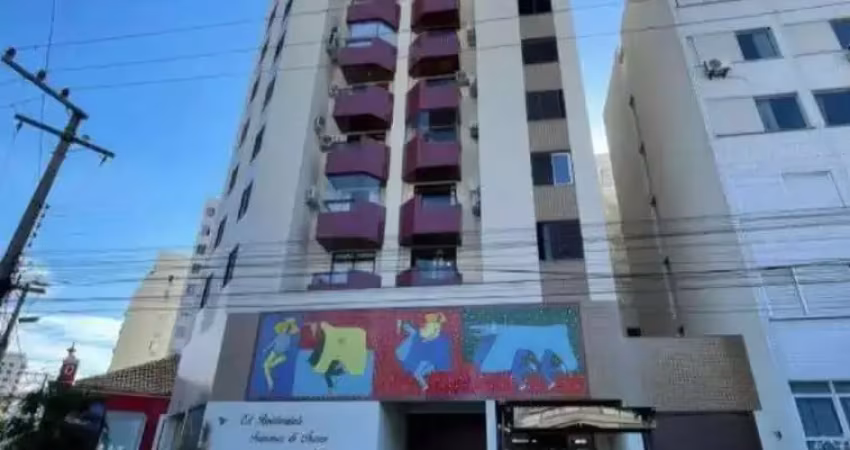 Apartamento com 100m² , 2 quartos e vaga de garagem no Centro de Florianópolis