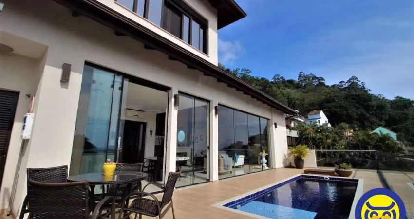 Casa residencial 4 quartos, sendo 3 suítes, piscina, potencial comercial, centro, florianópolis