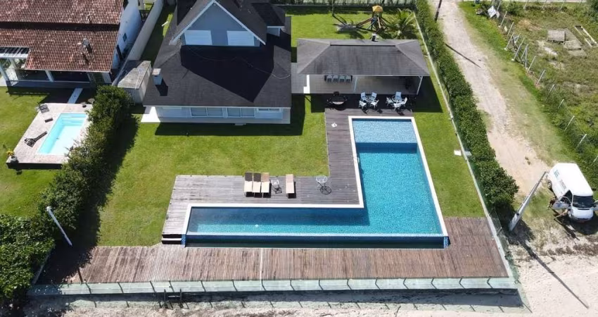Casa com 4 dormitórios à venda, 211 m² por R$ 17.000.000,00 - Capri - São Francisco do Sul/SC