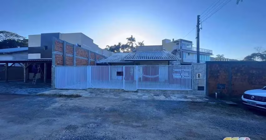 Casa com 3 quartos à venda na RUA CAMBE     (PELO GOOGLE ASTÁ RUA ANA), Ubatuba, São Francisco do Sul