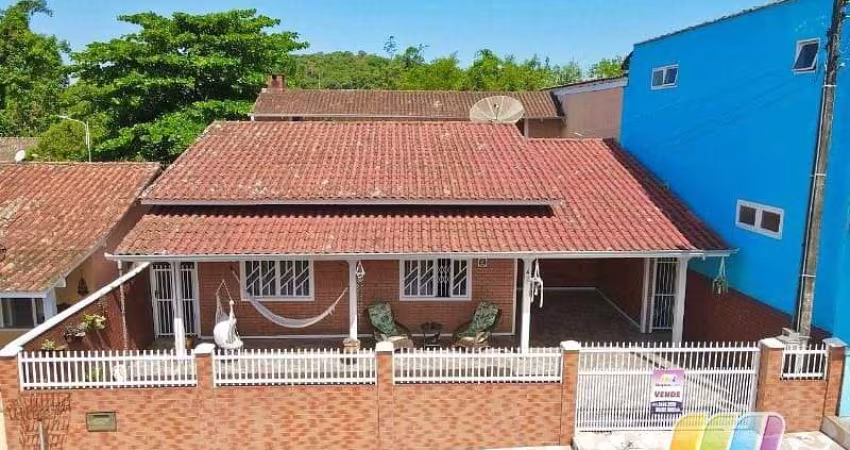 Casa com 3 dormitórios à venda por R$ 575.000,00 - Acaraí - São Francisco do Sul/SC