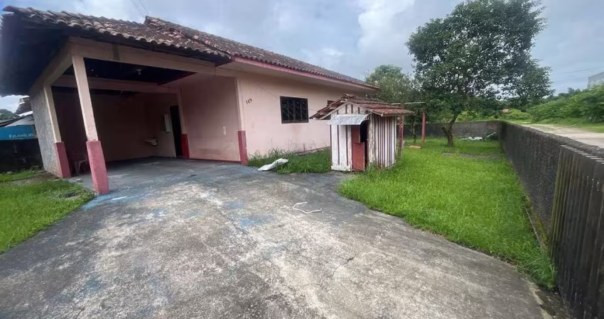 CASA A VENDA E LOCAÇÃO EM SÃO FRANCISCO DO SUL,SC