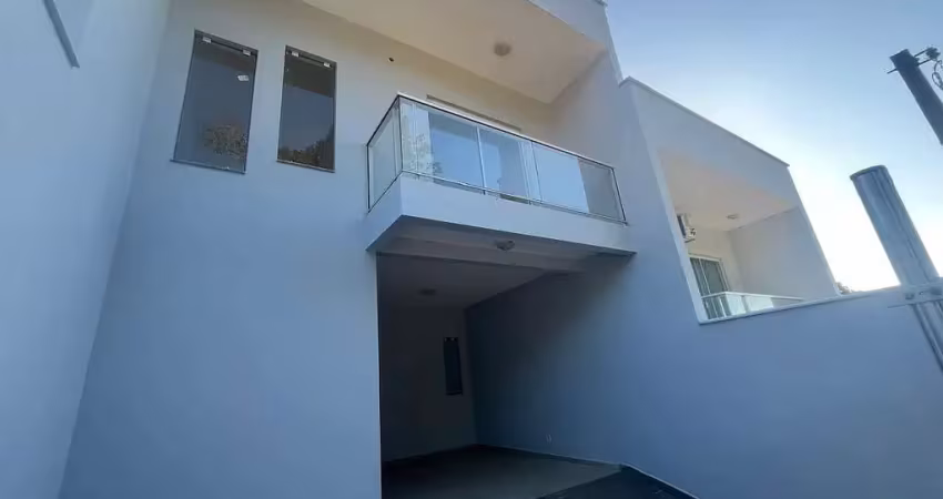 Casa geminada para locação na região central, em são francisco do sul,sc