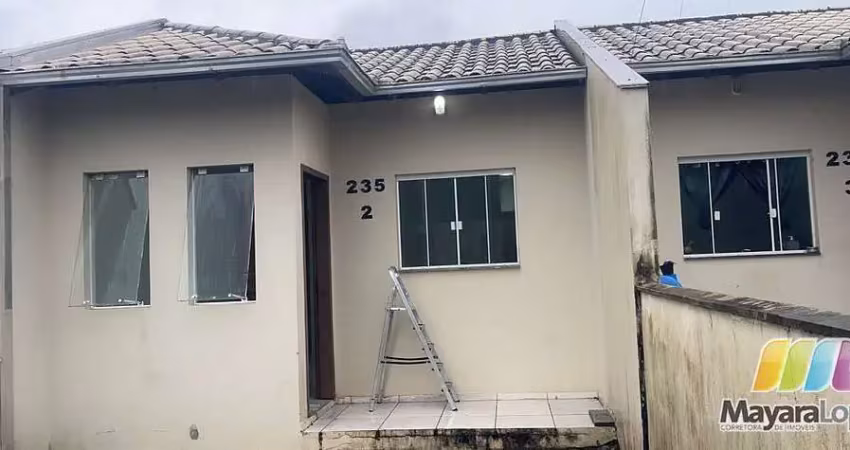 Casa geminada para locação na região central de são francisco do sul,sc