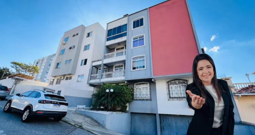 Apartamento com 3 quartos à venda na Rua Renato Ramos da Silva, 282, Barreiros, São José