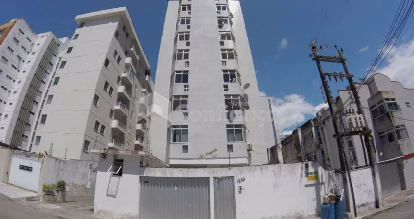 Apartamento à Venda no Coco em Fortaleza/CE