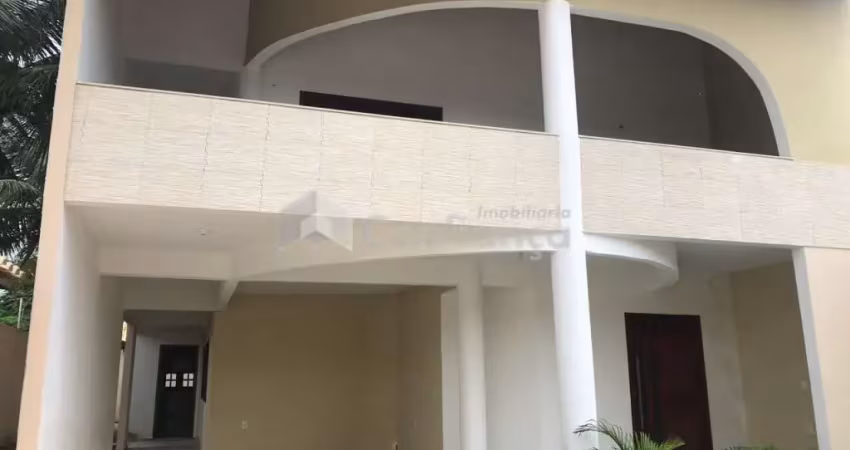 Casa Alto Padrão à Venda no Bairro Edson Queiroz em Fortaleza/CE