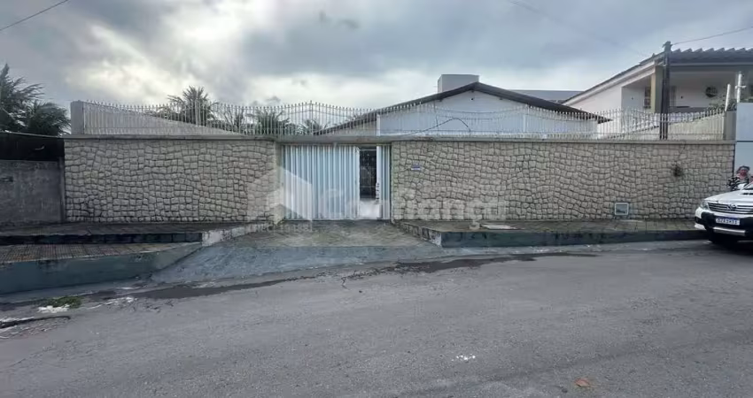 Casa a Venda no Pici- Fortaleza/CE