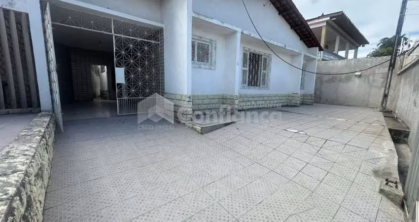Casa a venda no bairro amadeu furtado - fortaleza/ce