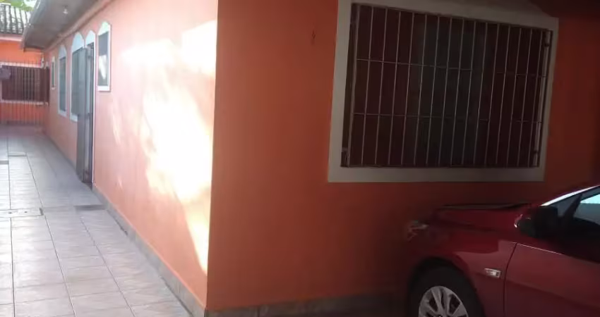 IMOVEL EM ITANHAEM/SP COM EDICULA