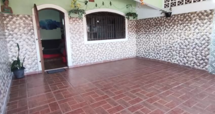 imovel proximo a praia em itanhaem