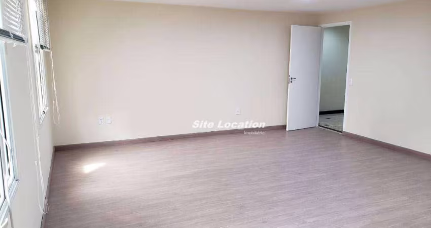 115196 - Garagem, copa, banheiro, sala aberta