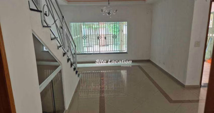 117178 Uma das Ruas mais tranquilas do Bairro, casa muito bem construída e espaçosa.