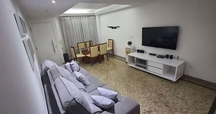 Sobrado em Condominio com 3 quartos para vender