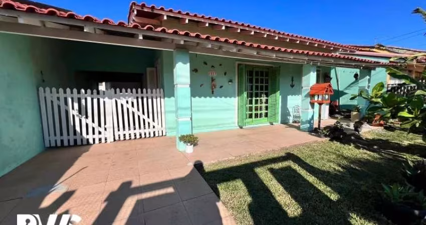 CASA Á 200 METROS DO MAR EM NOVA TRAMANDAÍ