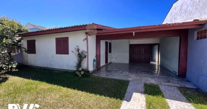 CASA COM 05 DORMITÓRIOS PRÓXIMO DO MAR EM TRAMANDAÍ