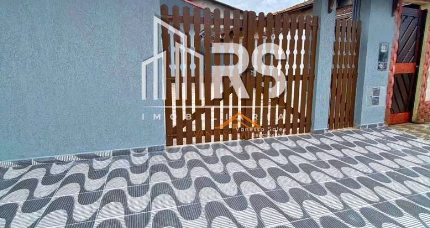 Casa com 2 dormitórios à venda, por R$ 299.900 - Mongaguá/SP