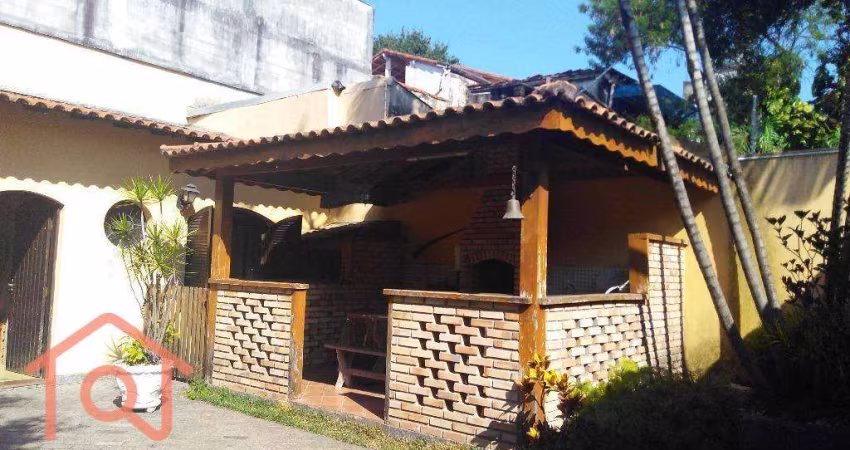 Casa com 3 dormitórios à venda, 200 m² por R$ 990.000,00 - Cidade Vargas - São Paulo/SP