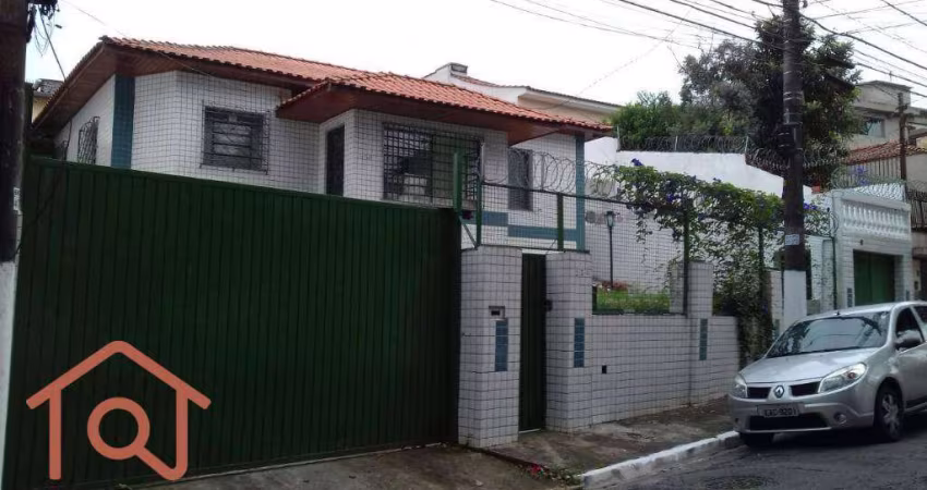 Casa a venda com 3 dormitorios proximo ao metrô Conceição e metrô Jabaquara.