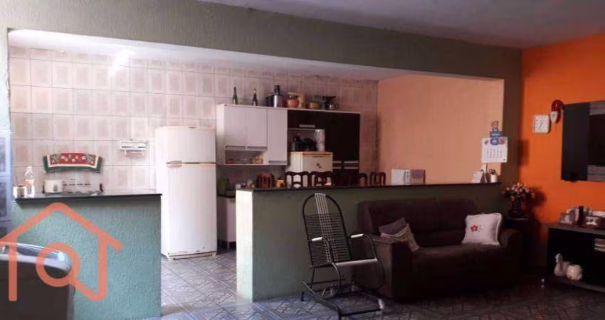 Casa com 2 dormitórios à venda, 172 m² por R$ 639.000,00 - Vila Nogueira - Diadema/SP