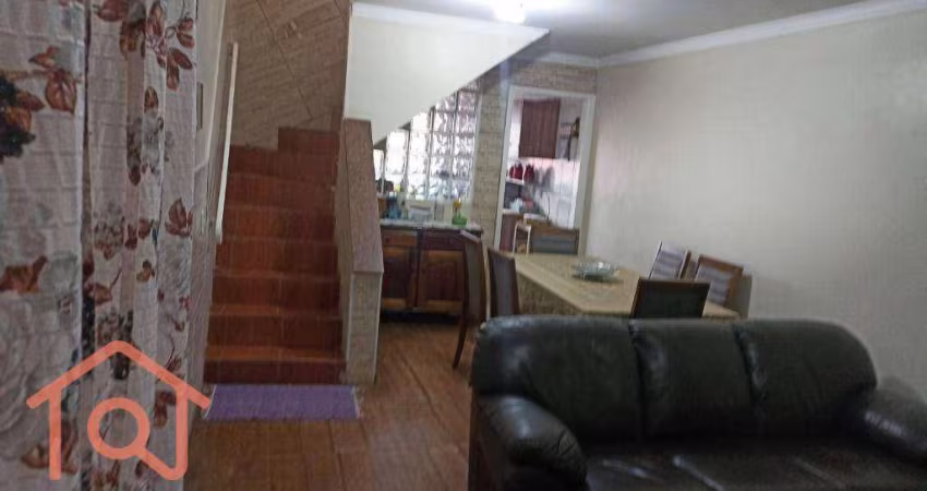 Sobrado com 3 dormitórios à venda, 220 m² por R$ 830.000,00 - Jardim Prudência - São Paulo/SP