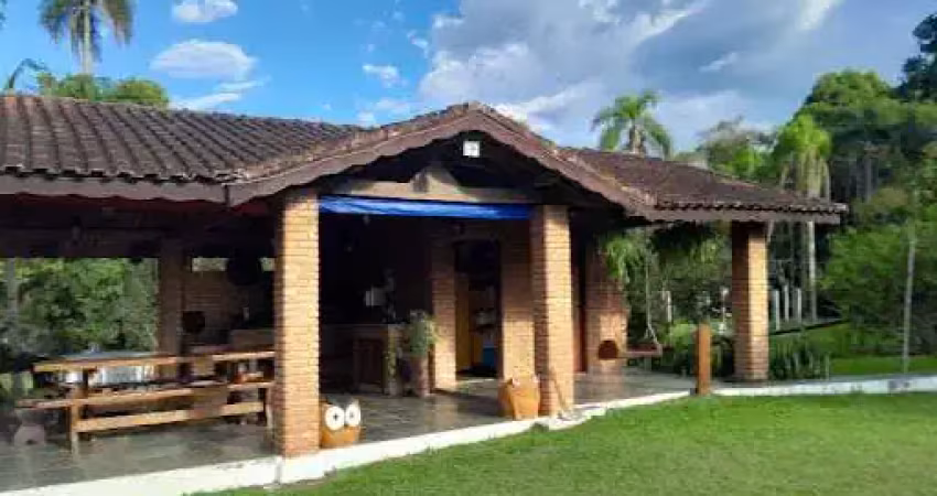 Sítio com 3 dormitórios à venda, 16000 m² por r$ 1.300.000,00 - caucaia do alto - cotia/sp