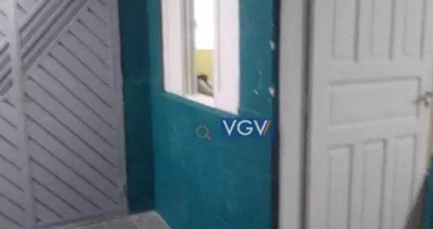 Casa com 1 dormitório para alugar, 50 m² por R$ 1.000,00/mês - Centro - Diadema/SP