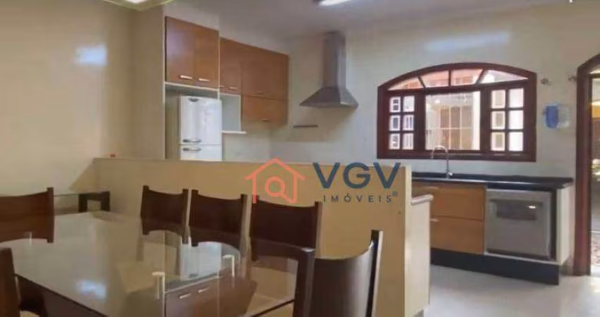 Sobrado com 3 dormitórios à venda, 200 m² por R$ 980.000,00 - Jardim Aeroporto - São Paulo/SP