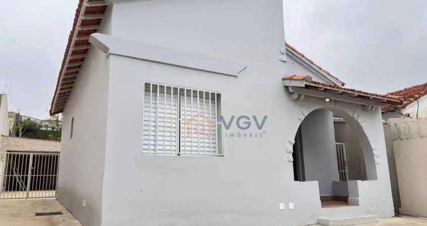 A 5 min do metrô jabaquara — casa reformada com jardim, edícula e 10 vagas