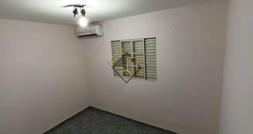 CASA Á VENDA.