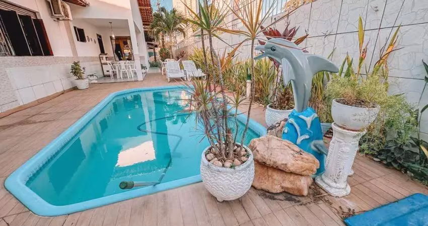 Linda casa de Esquina em Capim Macio com 4 suítes - De frente ao Parque Ecológico