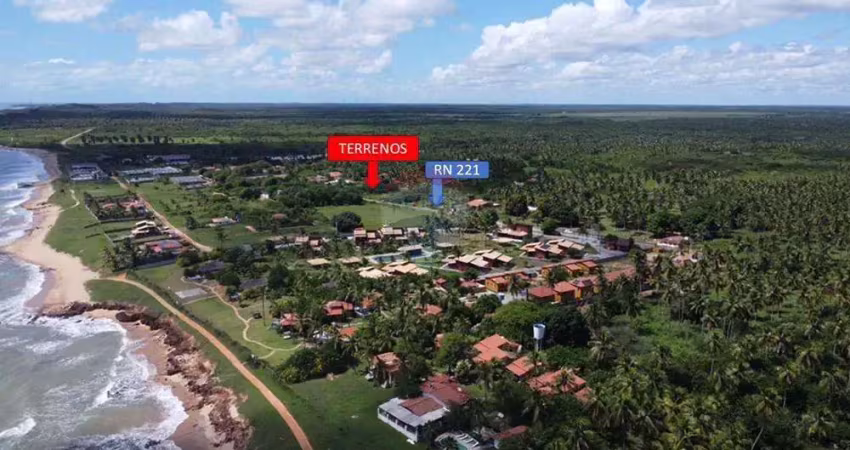 Terreno com escritura pública de 525 m²  a poucos metros da praia