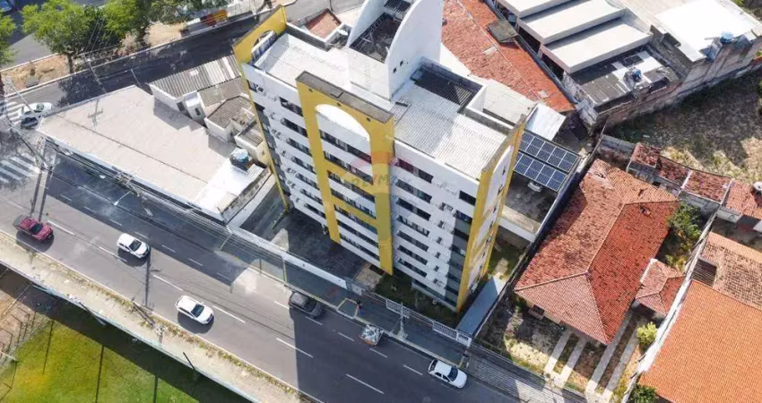 Apartamento com 3/4 (1 suíte) para a sombra e 2 Vagas Cobertas no Tirol