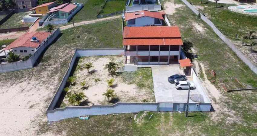 Casa Duplex com 3 Quartos (suítes), na Praia de Barreta – 900m² de Terreno e Vista Deslumbrante para as Piscinas Naturais!