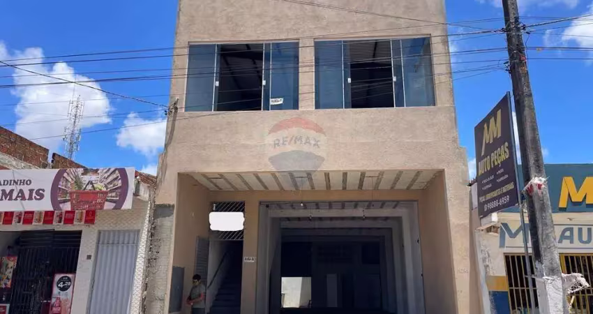 Prédio comercial na Av. Moema Tinoco