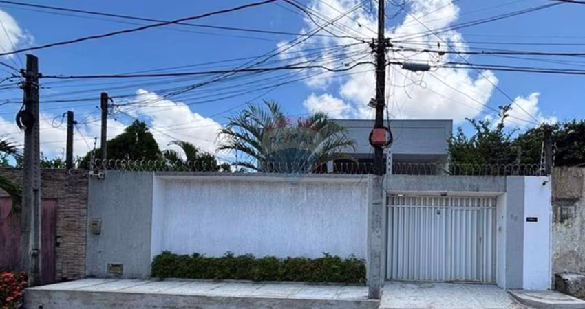 Aluguel - Ampla Casa Duplex com 4 suítes, Anexo e Varanda Superior – Ideal para Famílias Grandes ou Investidores!