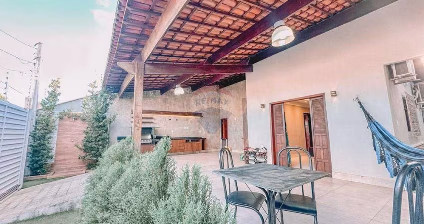 Casa térrea em Neópolis - Lado sombra e reformada.