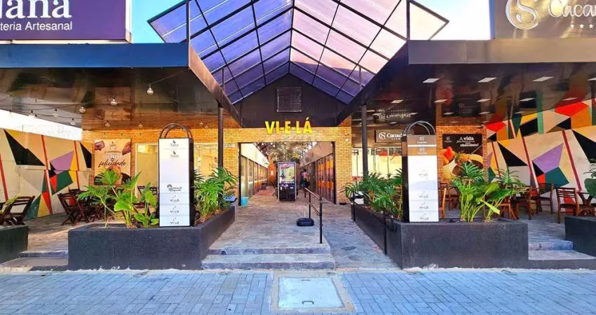 Loja de 18 m² na galeria veilá na av. praia de ponta negra