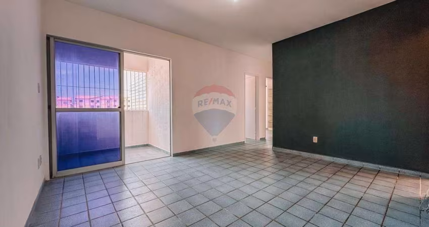 Apartamento com 3 Quartos e 2 banheiros à Venda, 70 m² R$185 mil