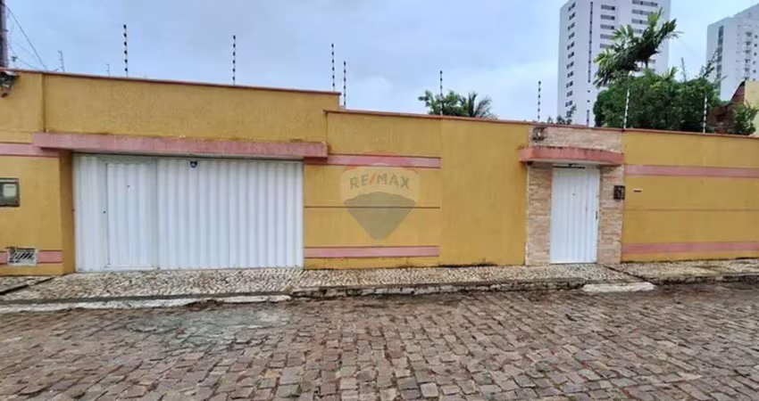 Casa com 5 quartos à venda no Lagoa Nova, Natal 