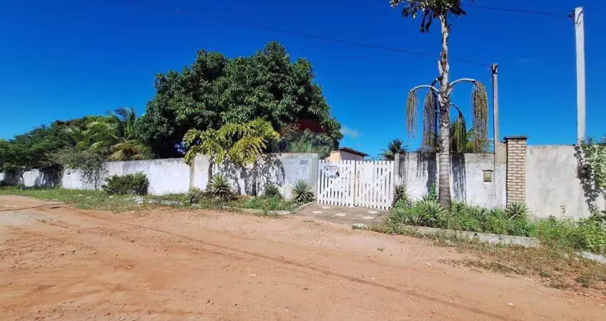 Terreno  com escritura publica e  2000m² com casa em pium,  em uma área que está em pleno desenvolvimento.