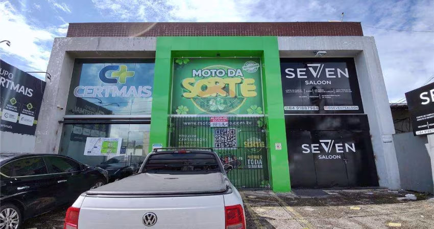 Loja Comercial com 80m² + Mezanino de 30m² na Av. Prudente de Morais – Ponto Estratégico em Candelária