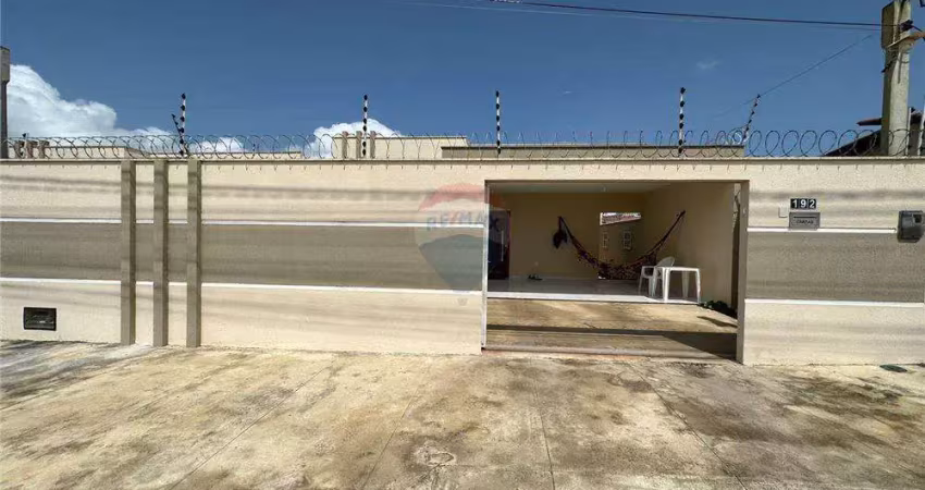vendo Casa 2 quartos, sendo 1 suíte, bairro Nova Esperança - Parnamirim/RN