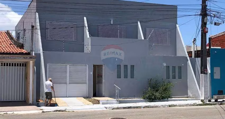 Oportunidade única: espaço comercial com área gourmet e piscina em candelária - 240m² por r$ 4.000/mês