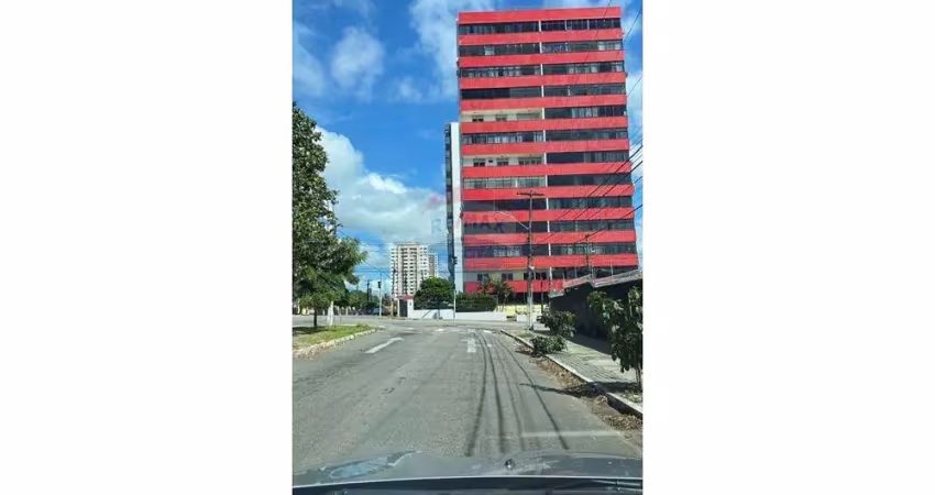 Apartamento com 2 quartos, andar mediano, sombra, bairro lagoa nova, 1 vaga de garagem.