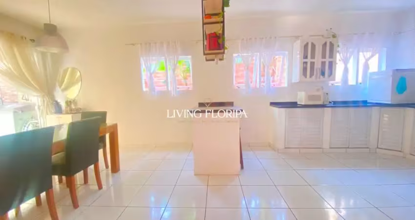 Casa com 3 quartos à venda na Rua Fidélis Govoni, 390, Campeche, Florianópolis