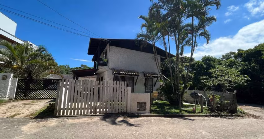 Casa com 4 quartos à venda na Servidão Família Nunes, 377, Campeche, Florianópolis