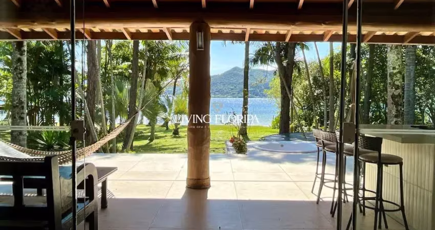 Casa em condomínio fechado com 4 quartos à venda na Rodovia Jornalista Manoel de Menezes, 1750, Barra da Lagoa, Florianópolis
