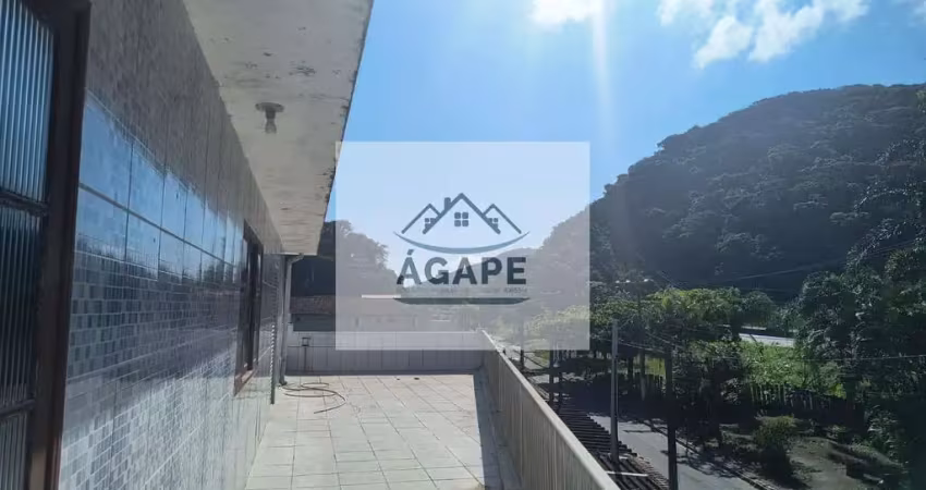 Ótima casa 2 dormitórios sendo 1 suite no centro  - mongaguá