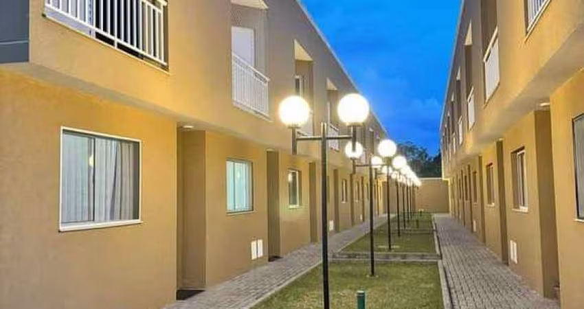 Village com 2 dormitórios à venda, 75 m² por R$ 350.000,00 - Jundiapeba - Mogi das Cruzes/SP